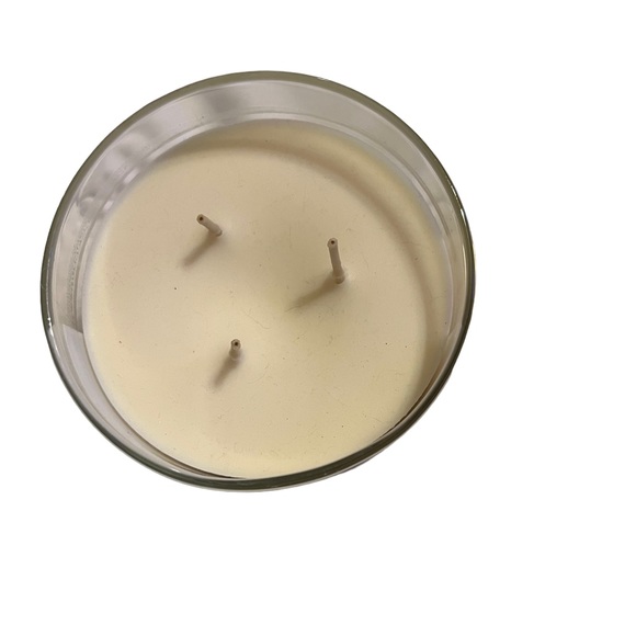 Bath & Body Works Berry Waffle Cone 3 Wick Candle - Picture 3 of 3